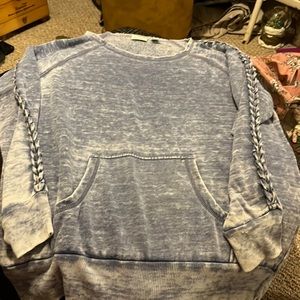 Cato’s large lightweight, pullover top